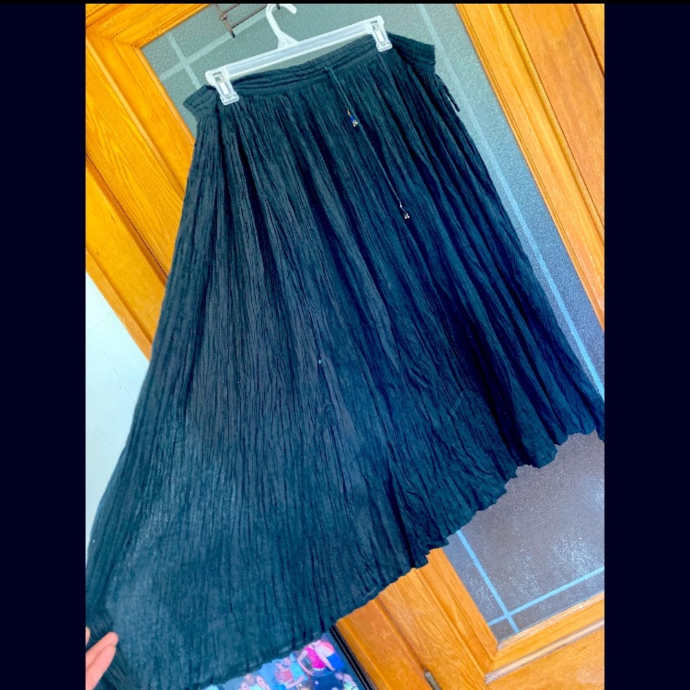 Black flowy maxi skirt